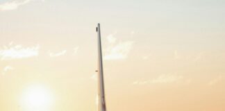 Navigating Operational Challenges: Solutions for Delta Flight DL275 Diverted at LAX Delta Flight DL275 diverted, DL275 LAX diversion, Delta emergency landing LAX, DL275 flight update, Delta diverted flight news, DL275 incident report, LAX airport flight diversion, Delta airline disruption